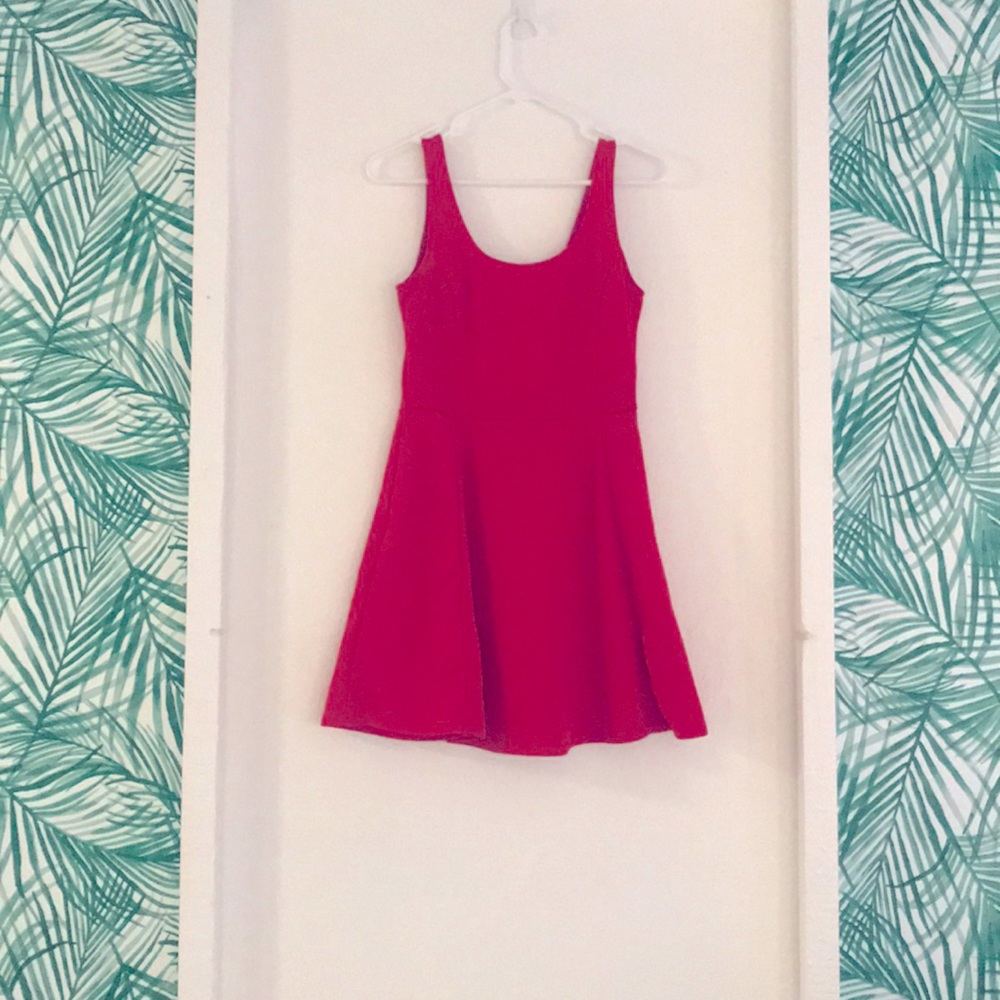 H&M Divided Red Sleeveless Dress